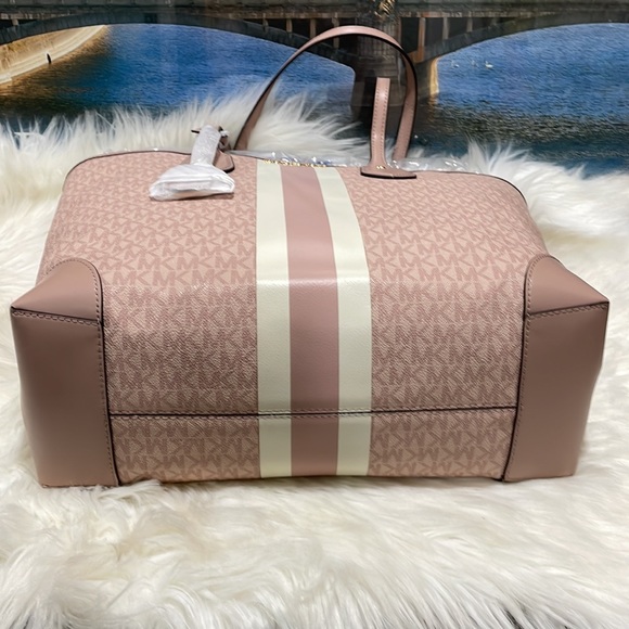 Michael Kors Eva Tote - Picture 8 of 8